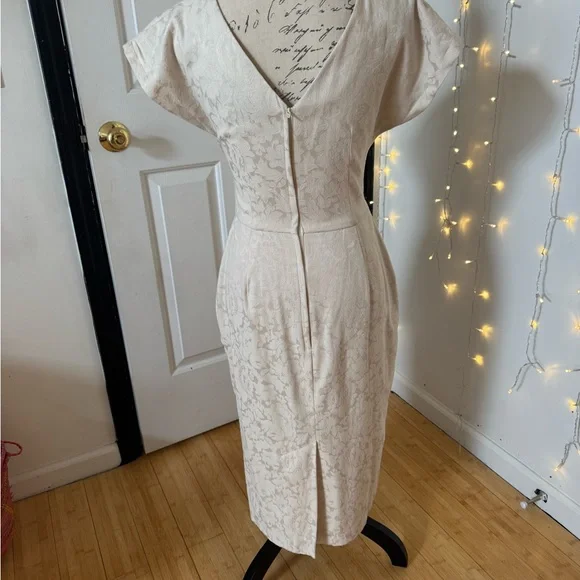 Vivien of Holloway dress - Picture 3 of 4